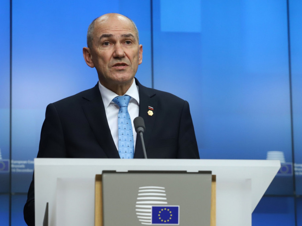 Slovenska vlada Bruslju obljubila pokojninsko in zdravstveno reformo