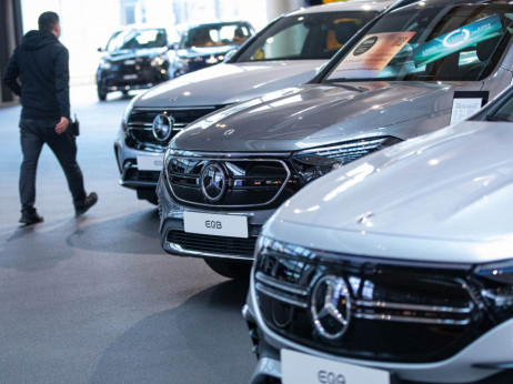 Mercedes bo odpoklical več kot milijon vozil