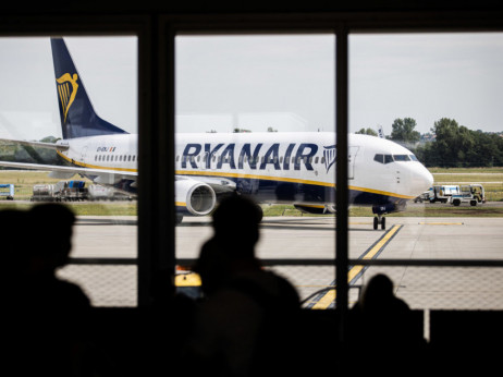 Prvi mož Ryanaira: "Letalske vozovnice so prepoceni"