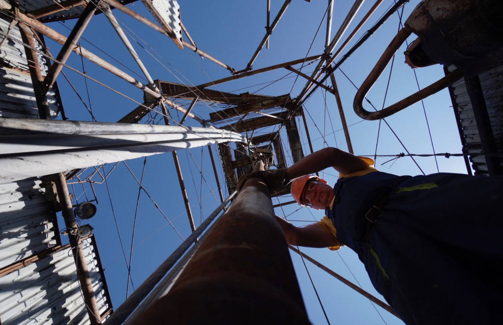 OPEC bi izločil Rusijo pri svojih odločitvah o proizvodnih kvotah