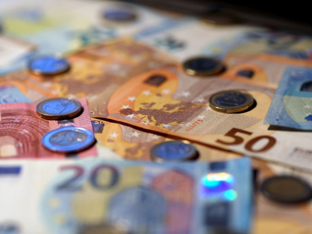 Na Hrvaškem od septembra cene v evrih in kunah