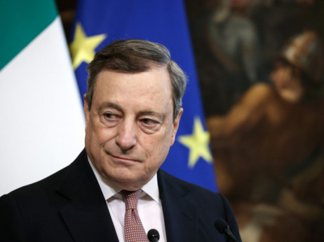 Draghi vztraja pri odstopu