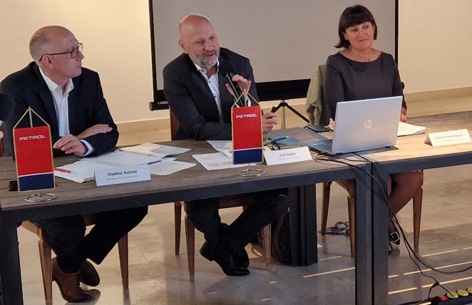 Rošade v vodstvu Petrola