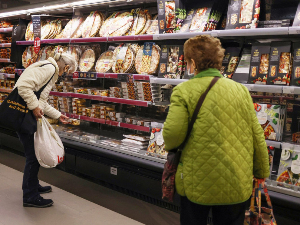 Potrošnja evropskih gospodinjstev v zadnjem četrtletju rahlo navzgor
