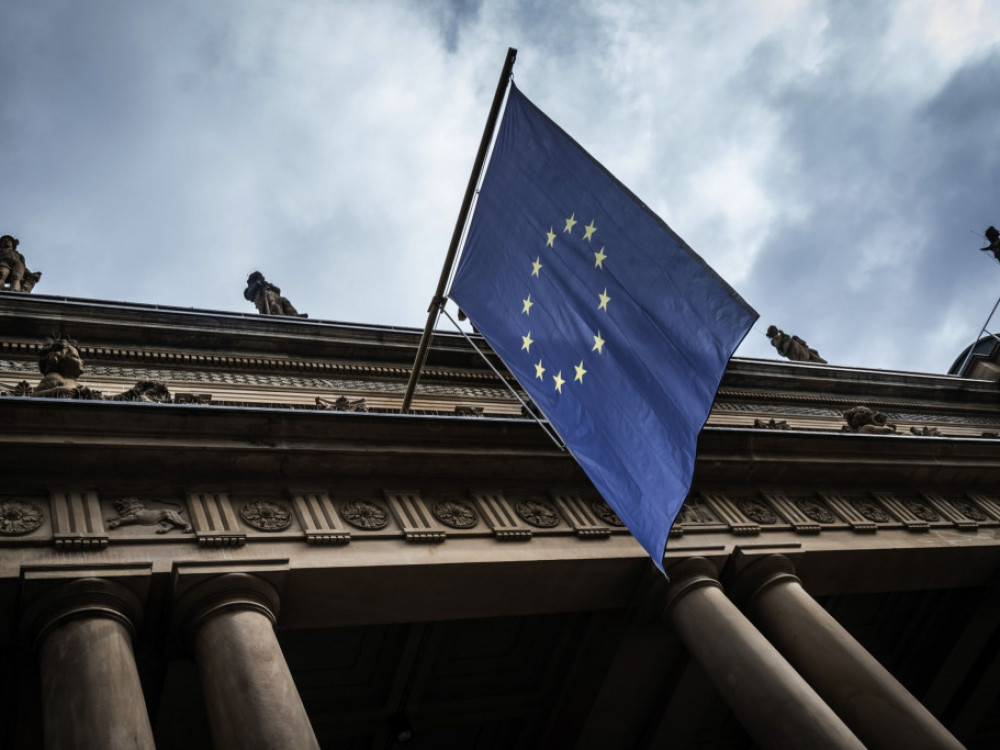 Eurostat prvo oceno rasti  BDP v evroobmočju popravil na 0,3 odstotka