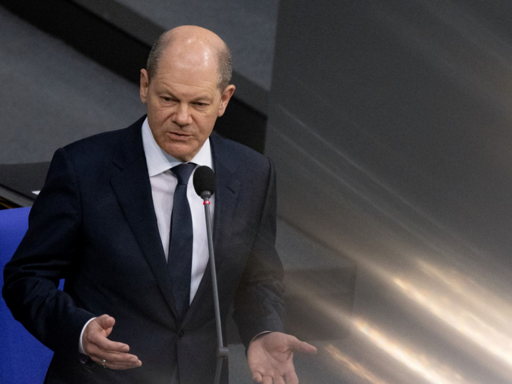 Kancler Scholz: nemška vlada bo pomagala energetskim podjetjem