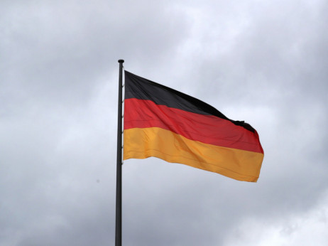 Razpoloženje med nemškimi podjetji se izboljšuje