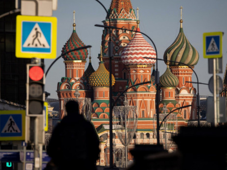 Rusija bo evro obveznice odplačevala kot EU plačuje ruski plin
