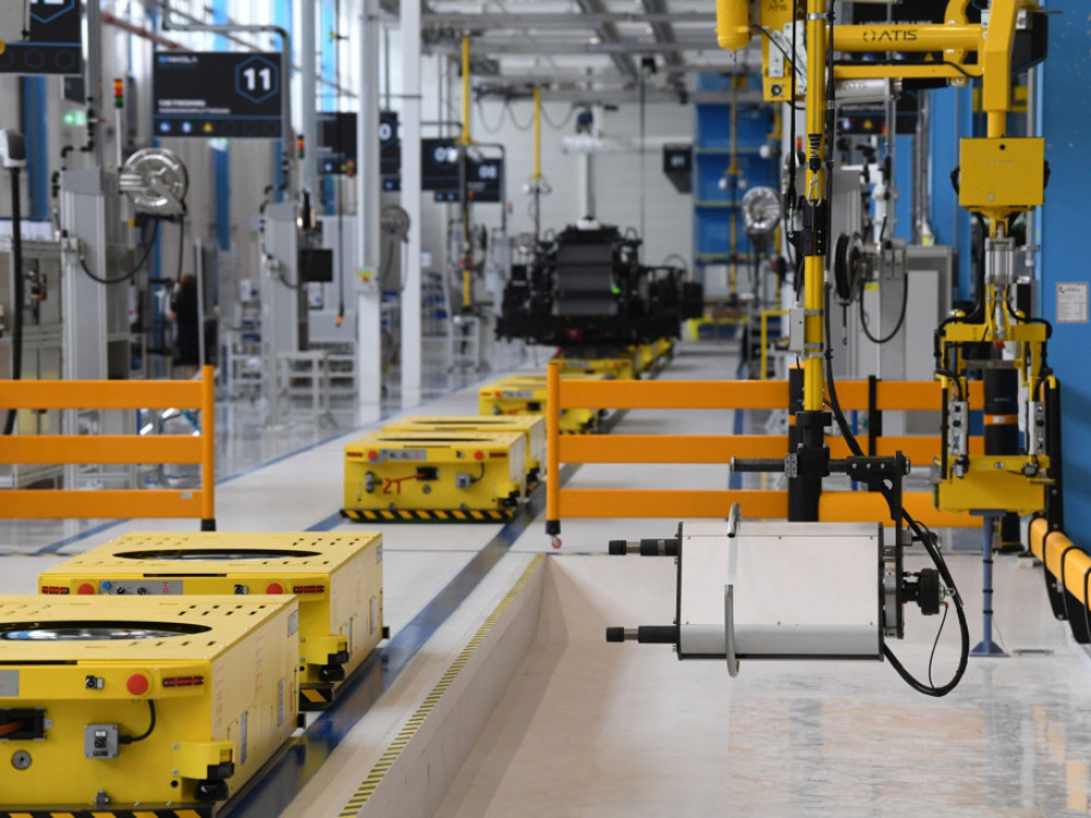 EU: V Sloveniji največji padec industrijske proizvodnje