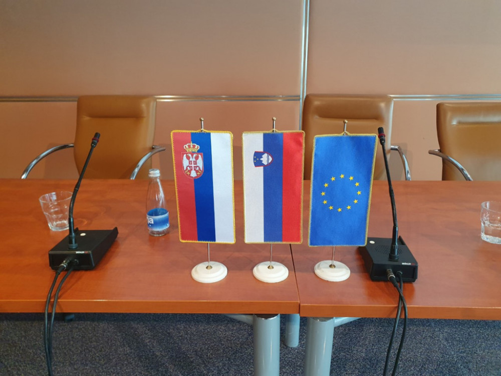 Slovenski podjetniki kljub krizi navezujejo nove stike v Srbiji