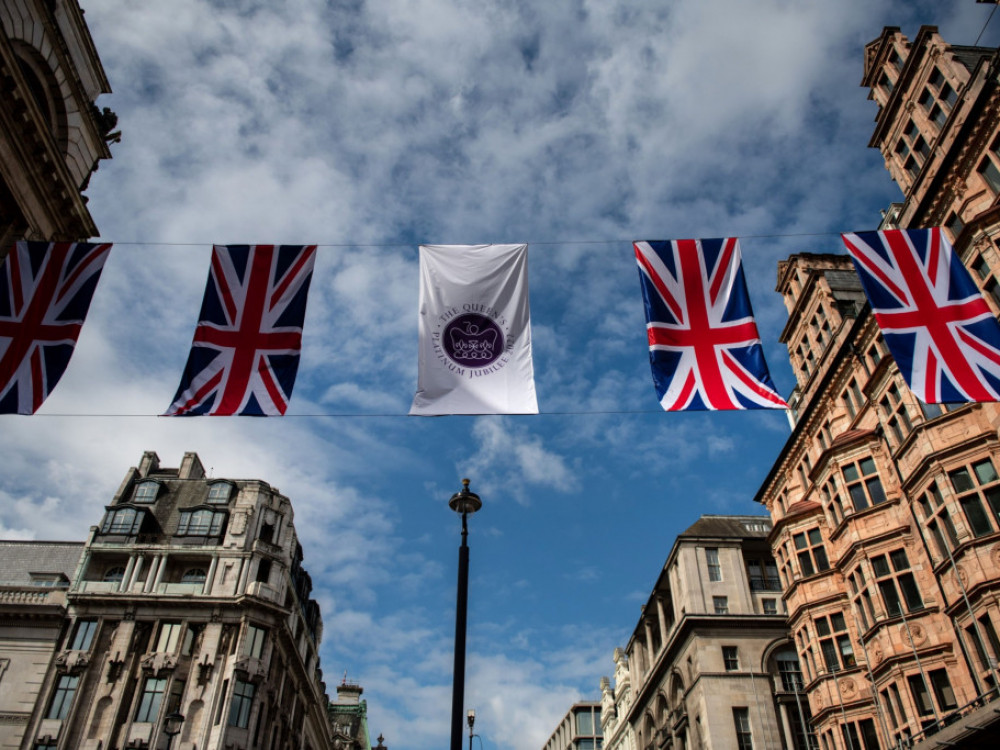 Goldman Sachs: Na Otoku bodo v zadnjem četrtletju padli v recesijo