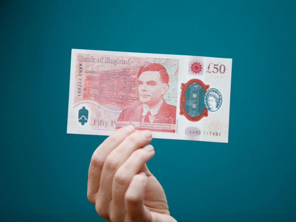 Britanski funt z najslabšim četrtletjem po finančni krizi