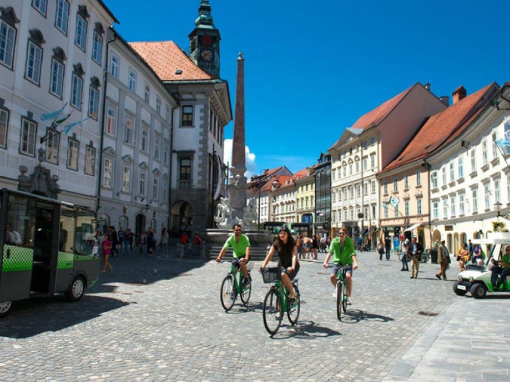 Top 5 novic za začetek dneva: Kolo, avtomobil ali letalo?