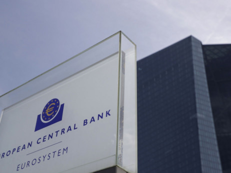ECB dopušča tudi višje dvige obrestnih mer kot predvideno