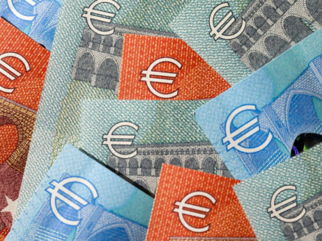 Hrvati kupili že za milijardo evrov državnih obveznic