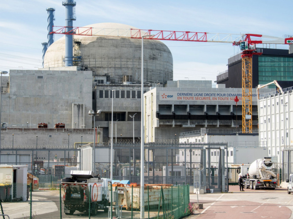 Francoska jedrska renesansa bo ustvarila sto tisoč delovnih mest