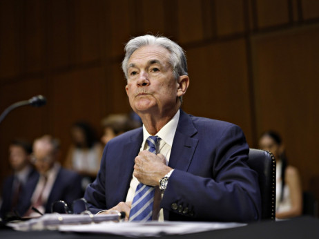Šef Feda Powell je 'brezpogojno' predan boju z inflacijo