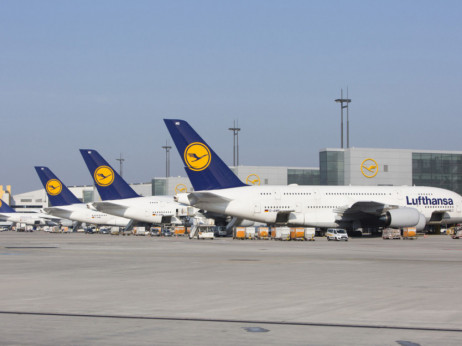 Lufthansa odpovedala večino jutrišnjih letov iz Frankfurta in Münchna