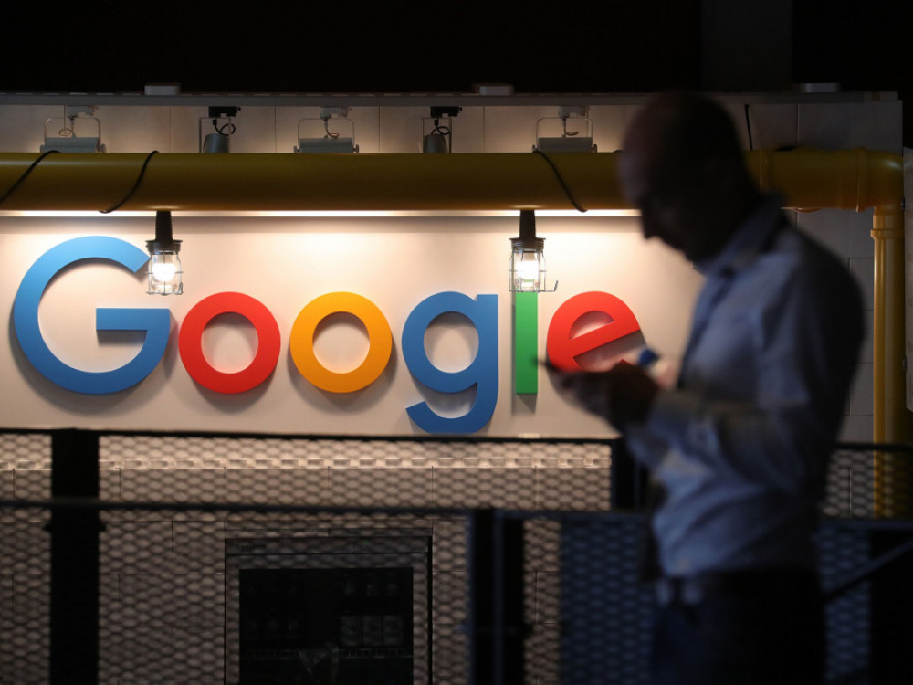 Google zaradi strahu pred recesijo zmanjšuje tempo zaposlovanja