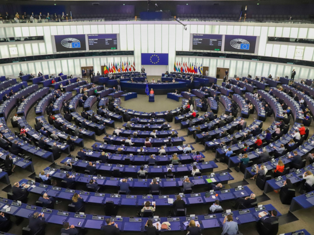 Evropski parlament zamrznil odločitve o Katarju