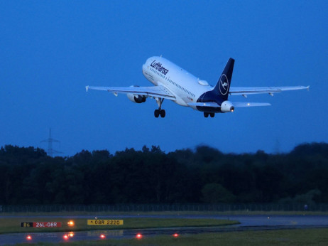 Lufthansa z novimi odpovedmi letov in omejitvami pri prodaji vozovnic
