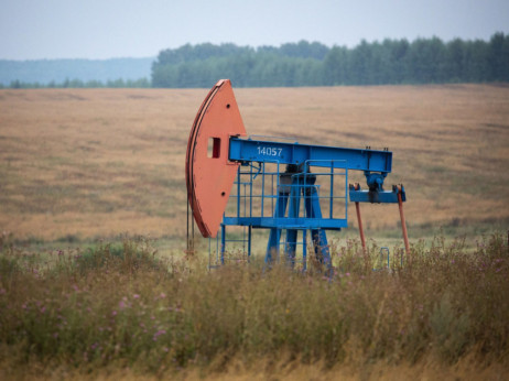 Rusija načrtuje uvedbo lastnega referenčnega tečaja za nafto