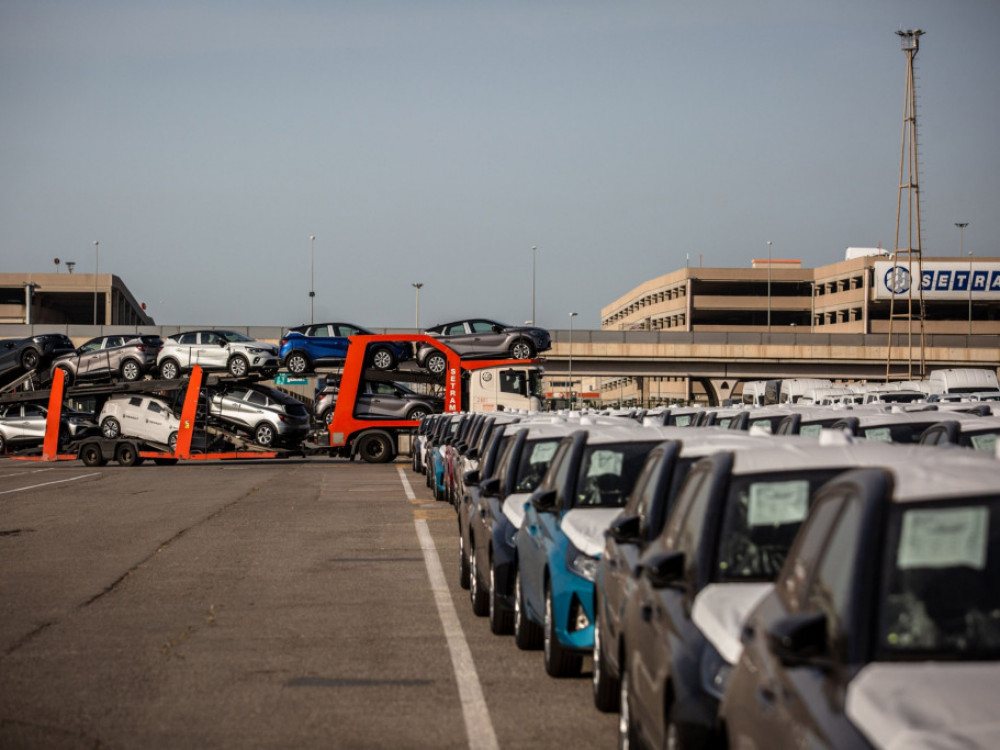 Za avtomobiliste najslabši junij po letu 1996