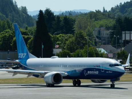 Letalska družba Delta kupila sto Boeingovih letal 737 Max 10