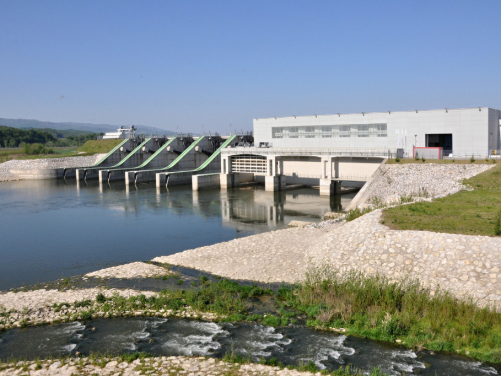Bo vročina izsušila dobiček proizvajalcev električne energije?