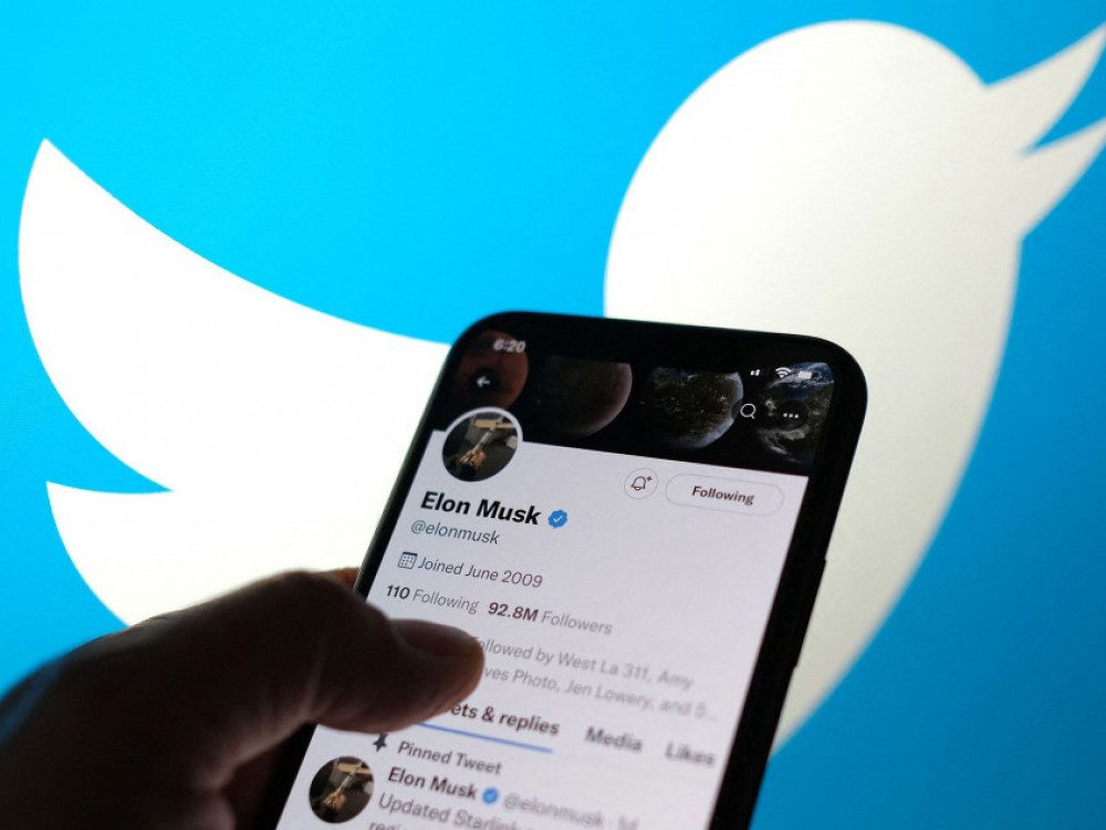 Elon Musk se v sporu s Twitterjem sklicuje na žvižgača