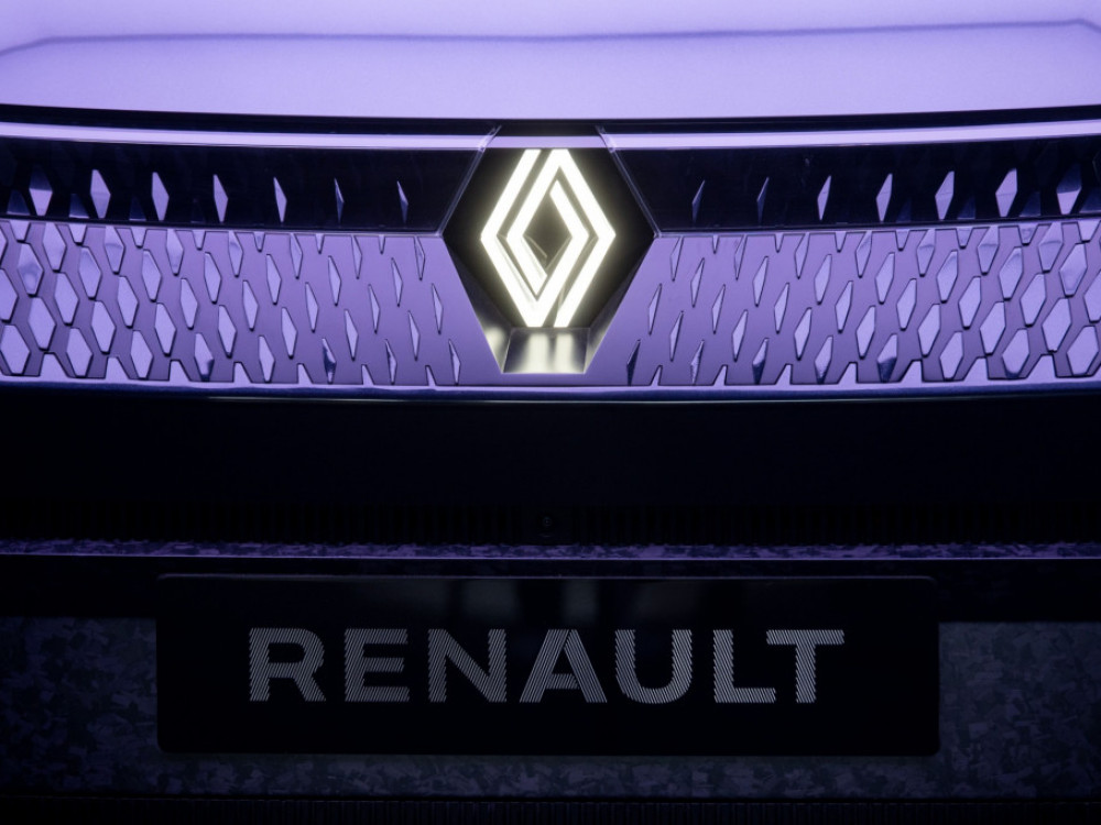 Renault kljub izgubi zvišal celoletno napoved