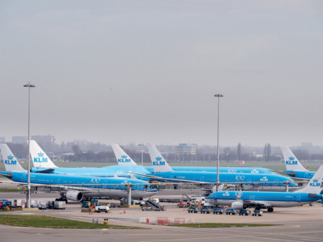 Amsterdamsko letališče podaljšuje omejitve števila potnikov