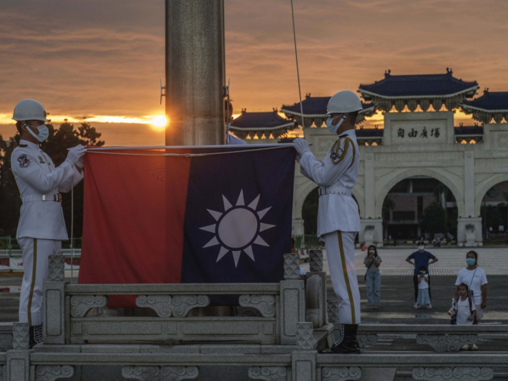 Biden znova obljubil vojaško pomoč Tajvanu v primeru kitajske invazije