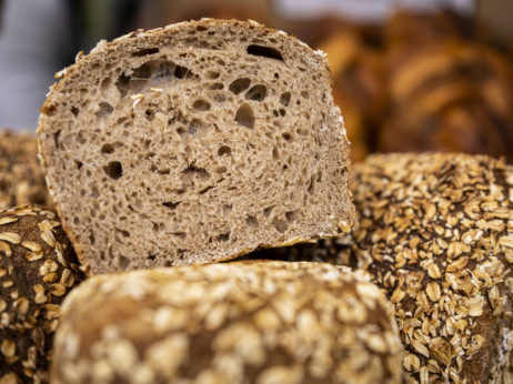 Slovenski peki: 'Podražilo se je vse, kar gre v kruh'