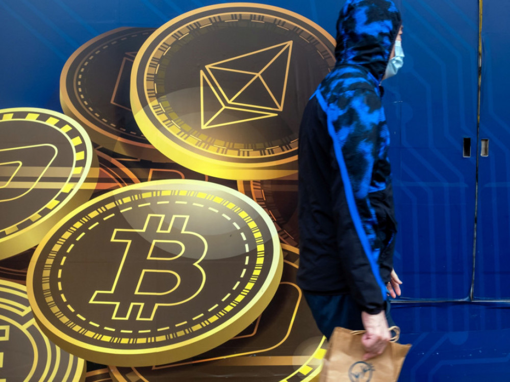 Ethereum uspešno opravil združitev, ether precej izgubil
