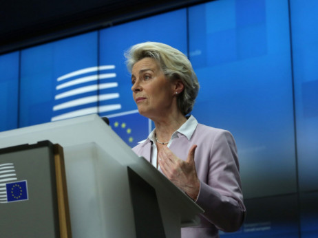 Evropska komisija bo kratkoročno posegla na energetski trg