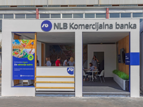 NLB umaknila delnice Komercijalne banke z borze v Beogradu