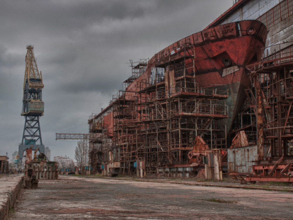 Top 5 novic za začetek dneva: Zadolženi Američani in izginuli bankir