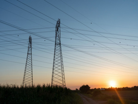 Vlada dopolnila uredbo o omejitvi cen elektrike