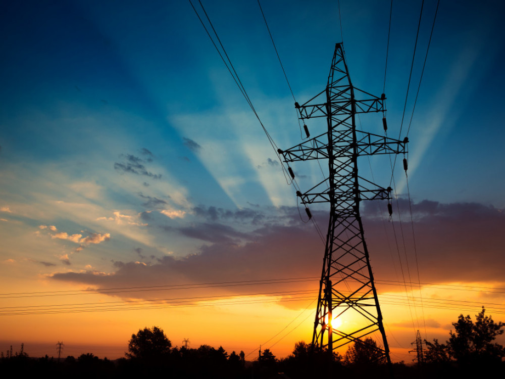 V avgustu smo proizvedli manj elektrike in je več uvozili