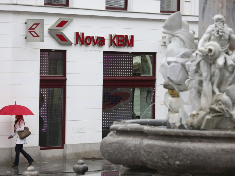 E-pismo: Z delnicami ni šlo, mogoče bo šlo z obveznicami