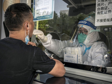 Kitajsko velemesto Chengdu zaradi koronavirusa ostaja zaprto
