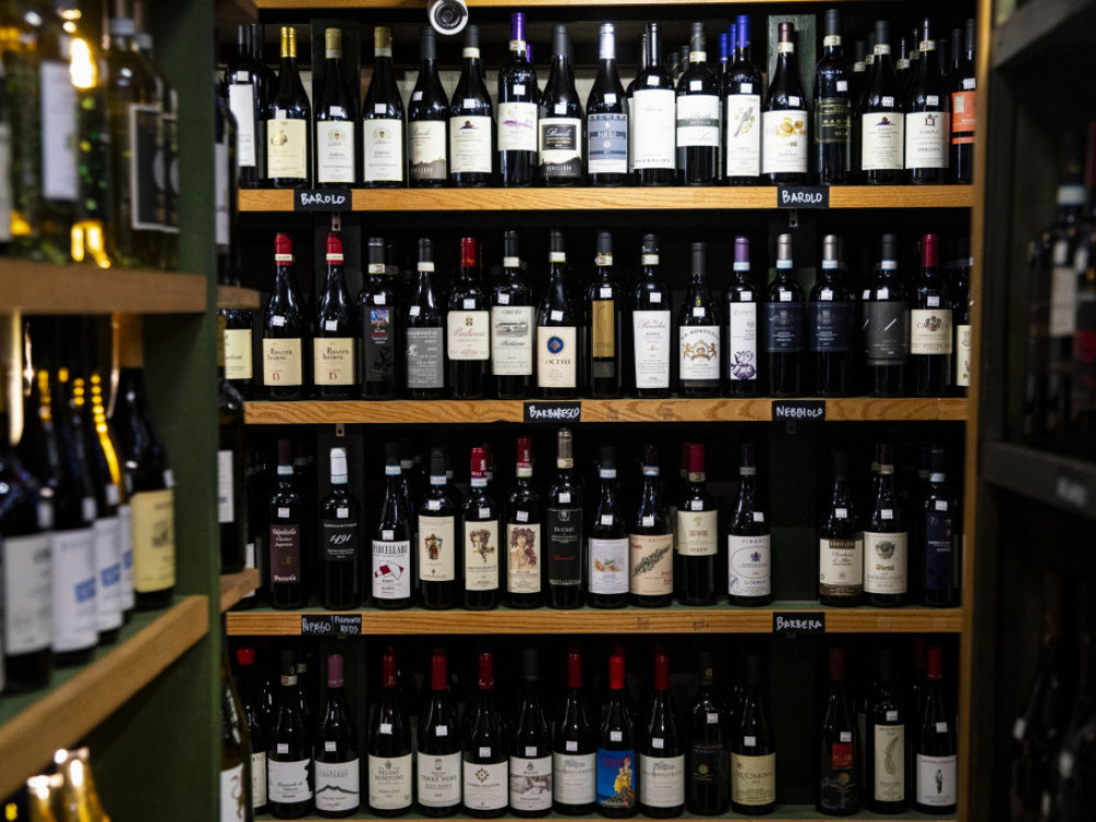 Vino kot donosna naložba? Da, a (še) ne pri nas