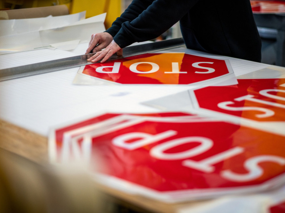 Ob koncu 2022 četrtletno najvišja rast stečajev v zadnjih dveh letih