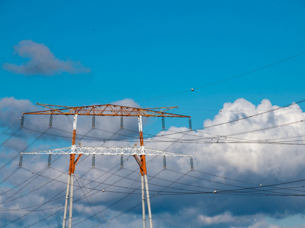 Energetika: Manj kot polovico zagotovijo domači viri