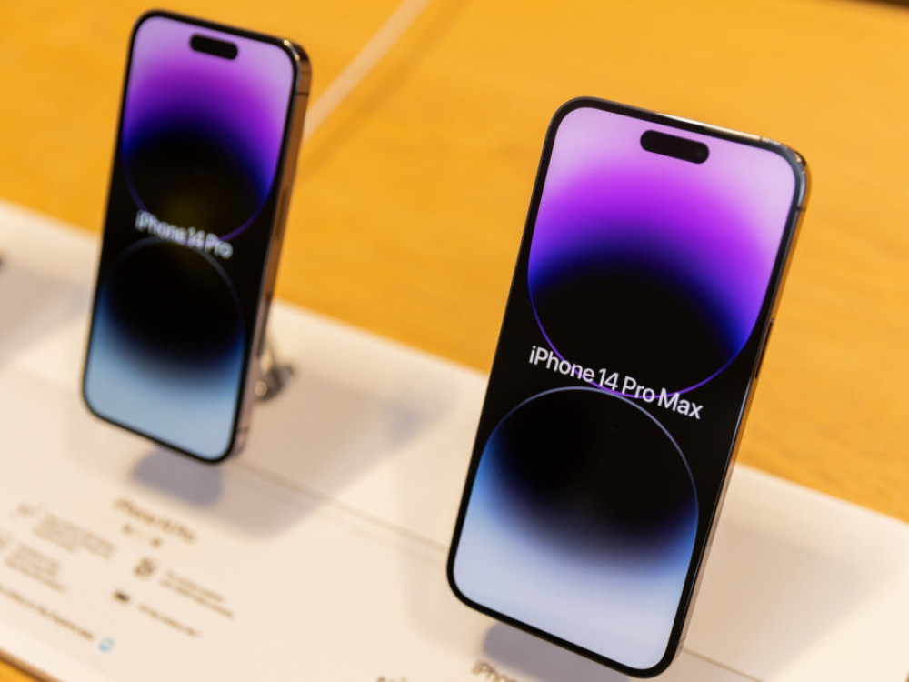 Apple zaradi padca povpraševanja opustil povečanje proizvodnje iPhonov
