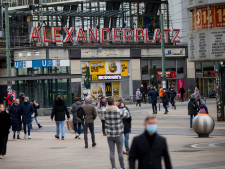 Razpoloženje v nemškem gospodarstvu konec leta bolj optimistično