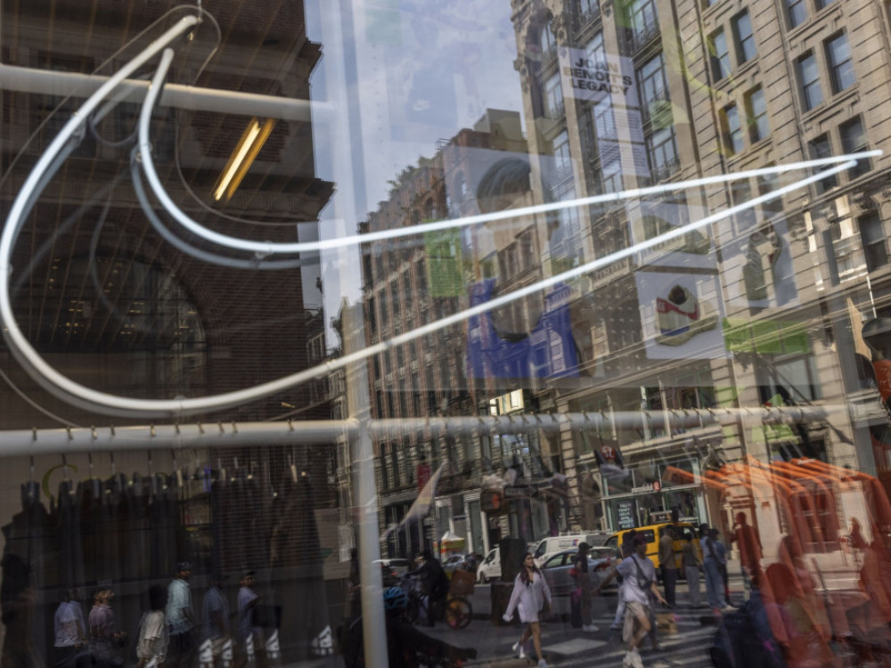 Nike z nižjimi dobički ob kopičenju zalog