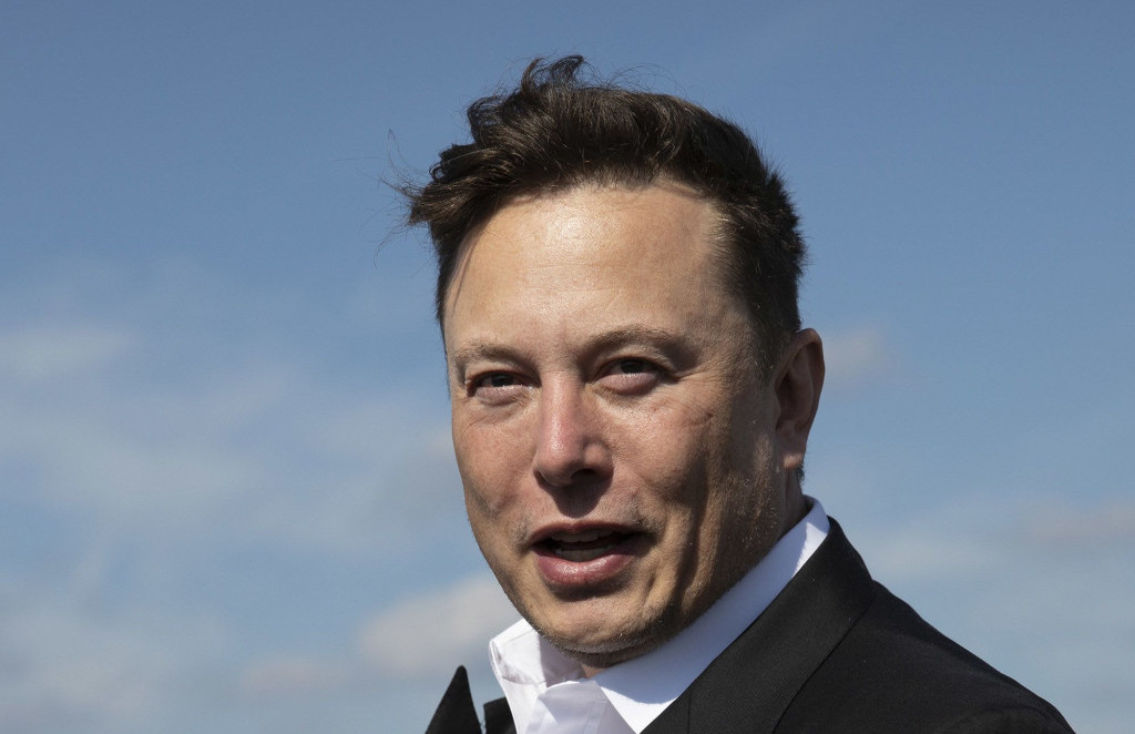 Elon Musk se je vdal – Twitter bo kupil po 54,2 dolarja za delnico
