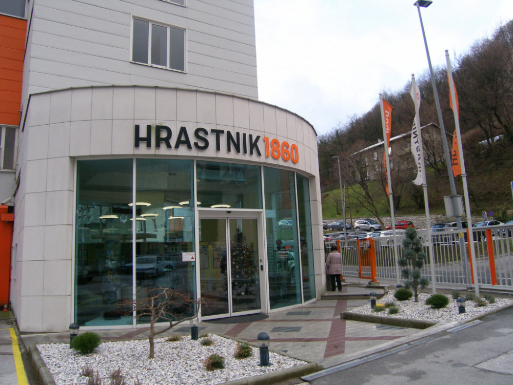 Skupina GlobalGlass, lastnica Steklarne Hrastnik, ima novo ime
